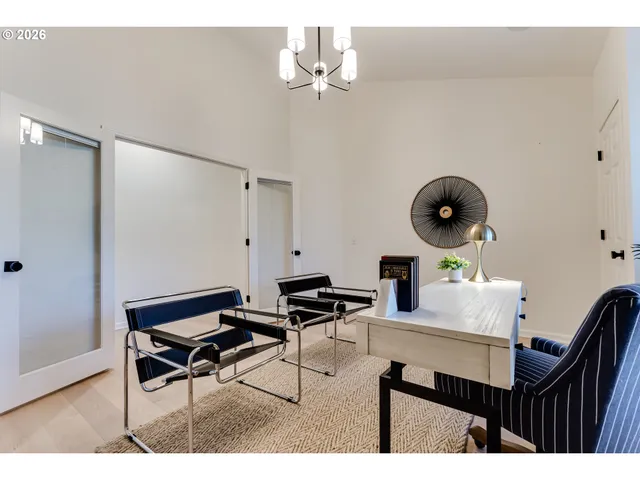 $1,200,000 | 3858 Mirror Pond Way, Eugene, OR 97408