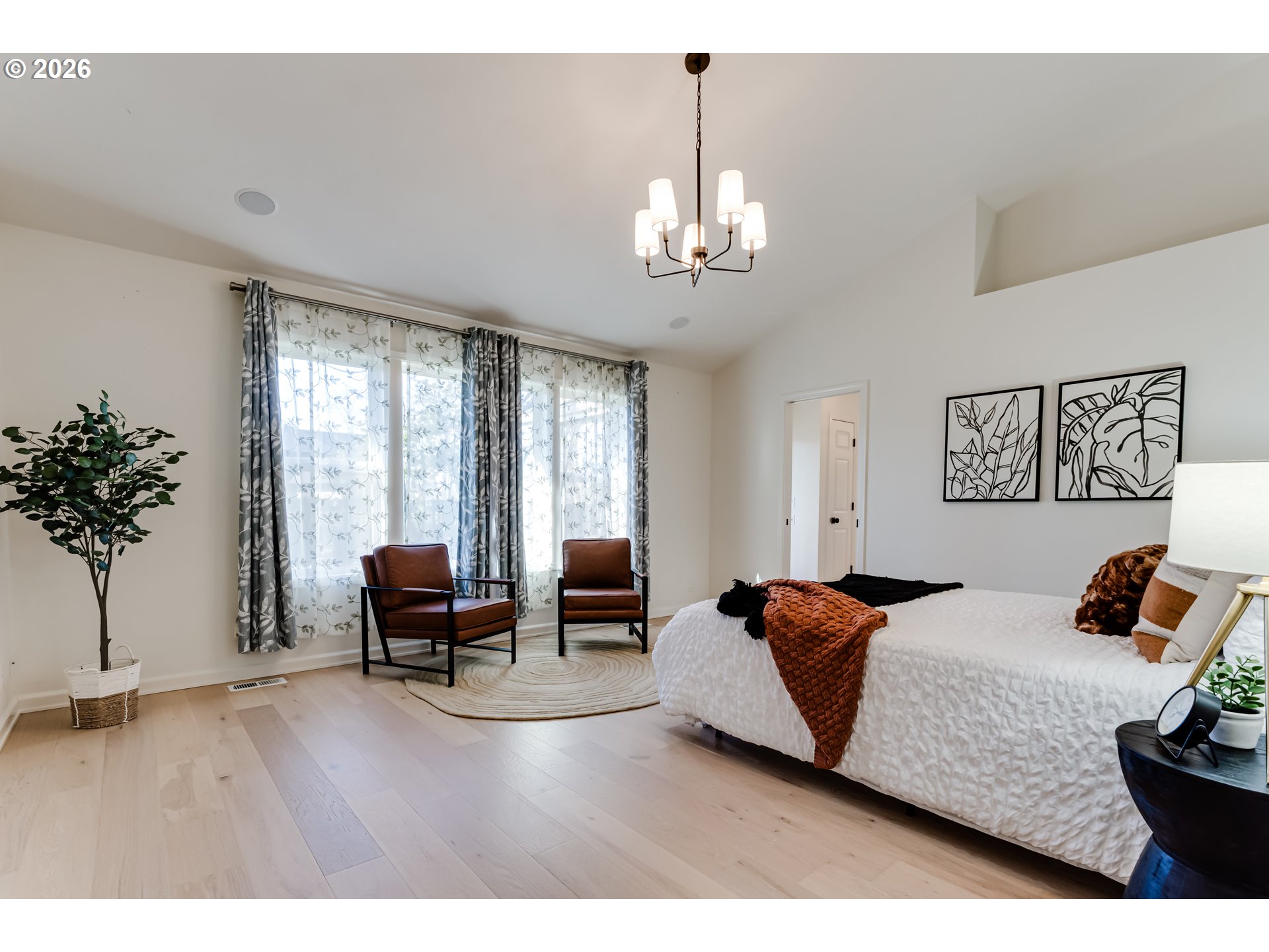 3858 Mirror Pond Way Eugene, OR 97408 - Photo 27 of 47 Bedroom, Owner's Suite