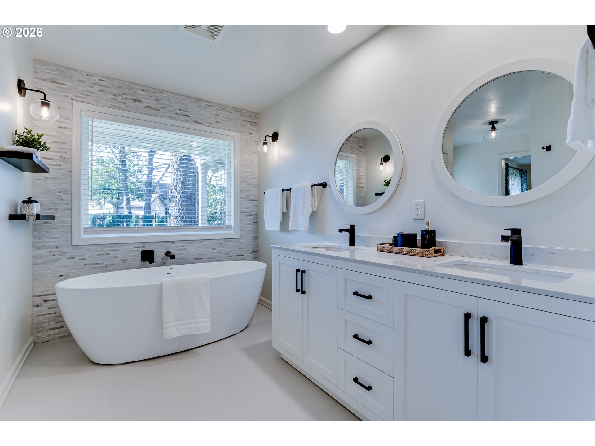 3858 Mirror Pond Way Eugene, OR 97408 - Photo 32 of 47 Bathroom