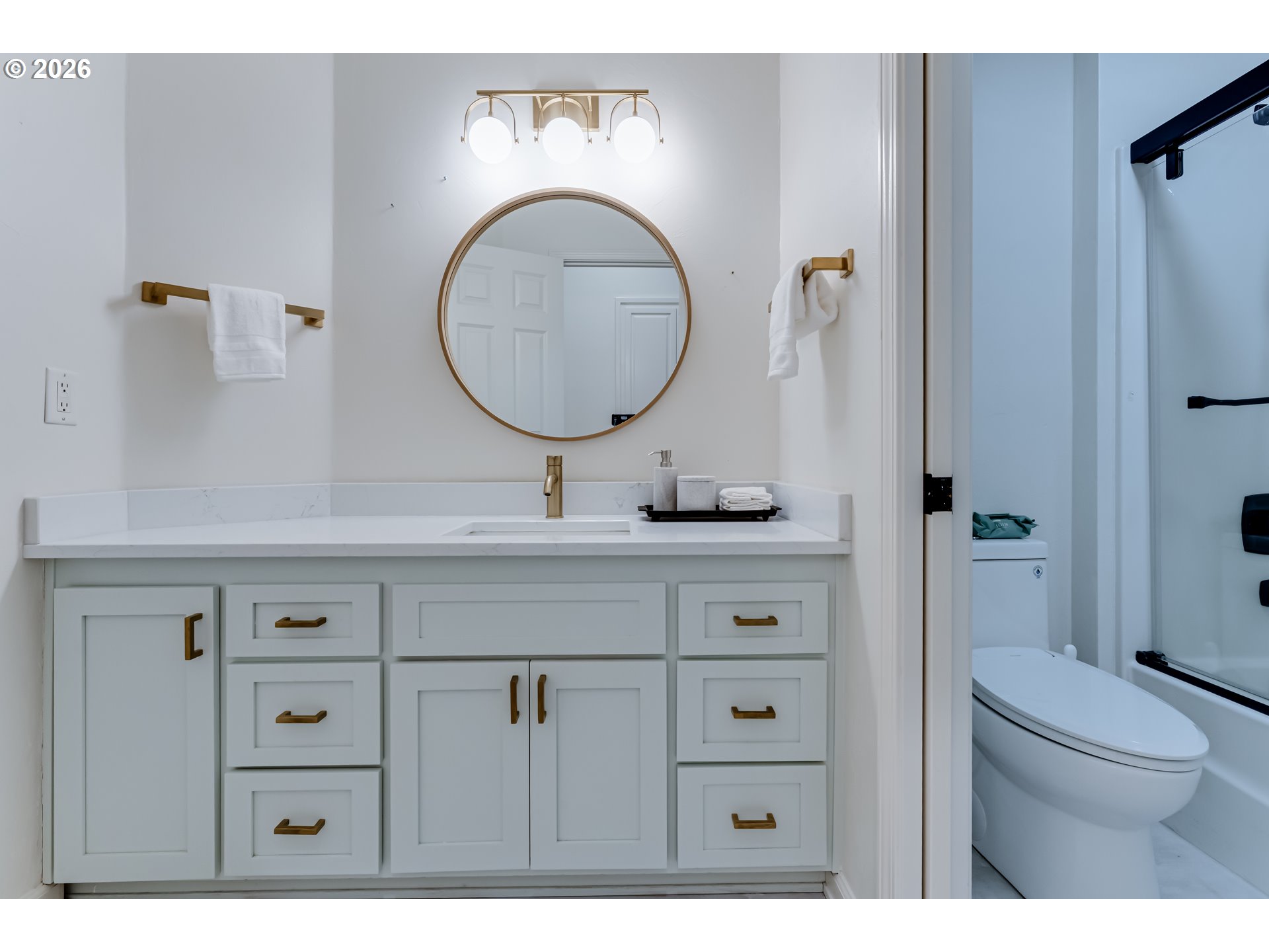 3858 Mirror Pond Way Eugene, OR 97408 - Photo 36 of 47 Bathroom