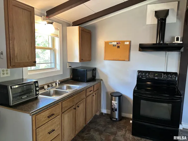 $55,000 | 10647 Pasadena Road, Carbondale, IL 62901