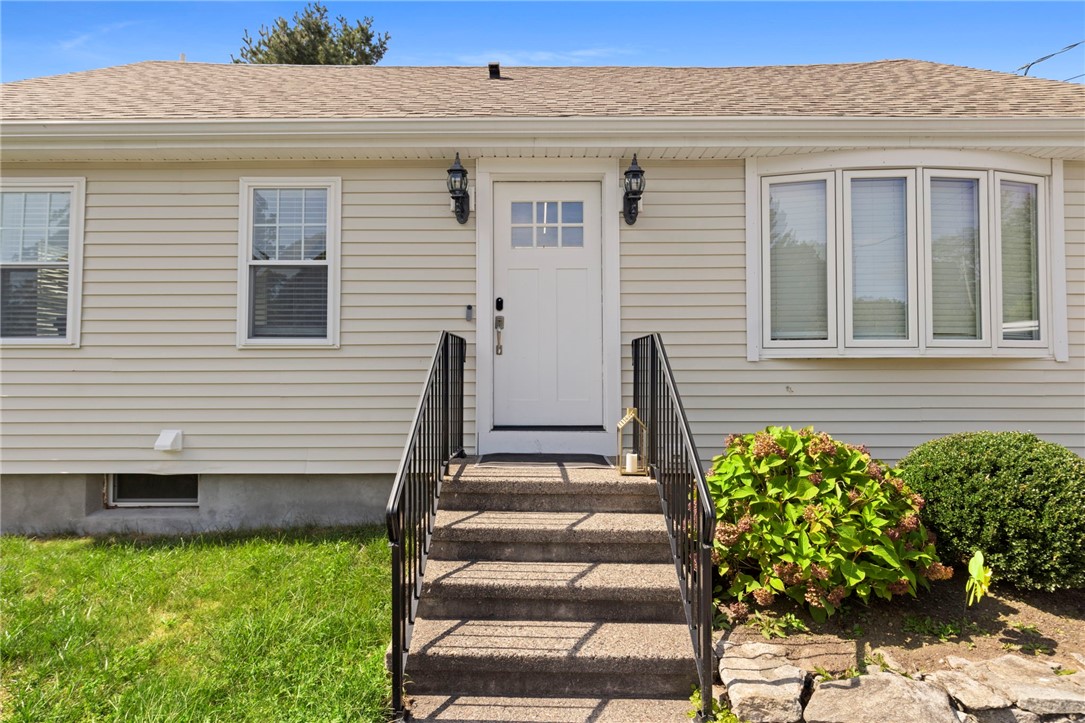 2640 Diamond Hill Road Cumberland, RI 02864 - Photo 4 of 50 Gallery Image 4