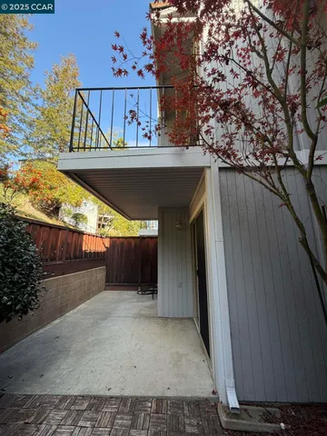 $3,500 | 105 Via Cabrera Lane, Martinez, CA 94553