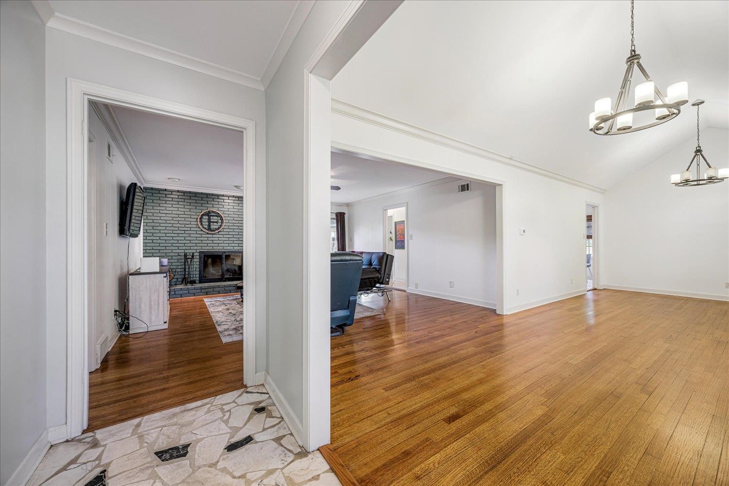 5323 Dee Road Memphis, TN 38117 - Photo 6 of 40