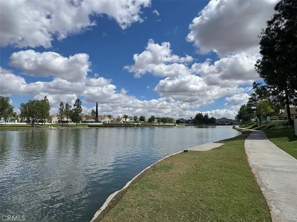 $558,000 | 28621 Bridge Water Lane, Menifee, CA 92584