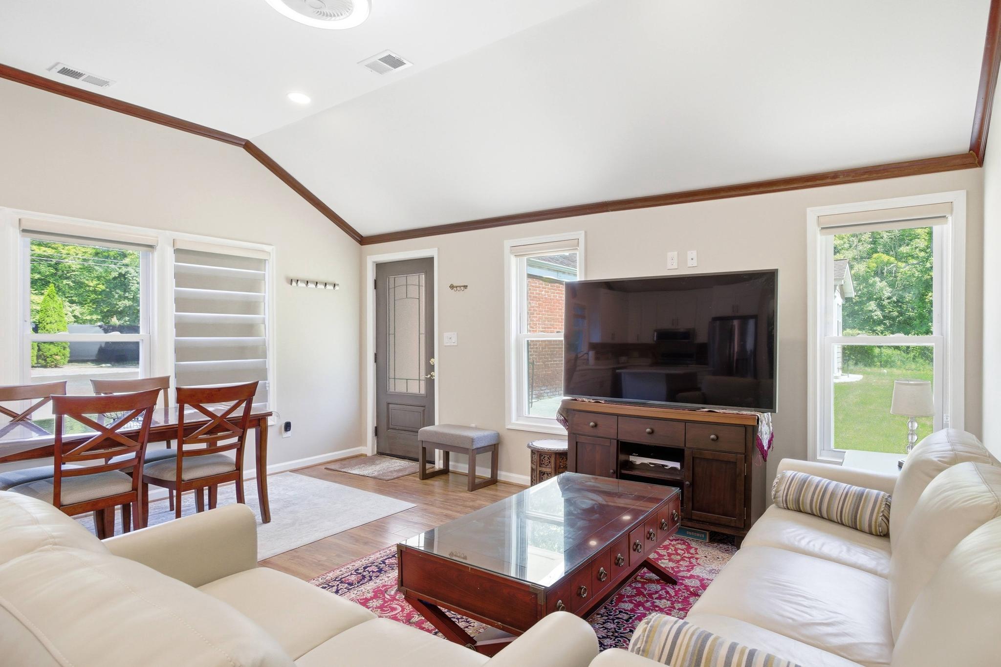 11701 Braddock Road Fairfax, VA 22030 - Photo 44 of 70 ADU with private living room