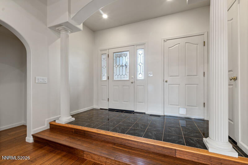 1060 Penelope Drive Fallon, NV 89406 - Photo 3 of 32 a view of an empty room