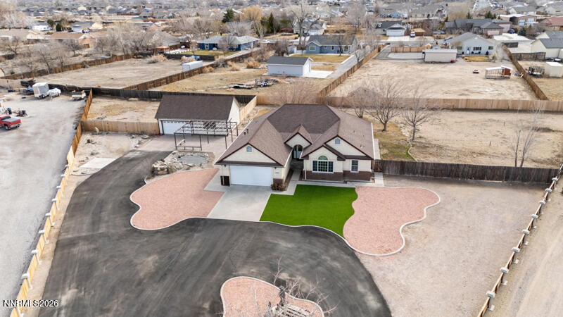 1060 Penelope Drive Fallon, NV 89406 - Photo 32 of 32 an aerial view of a swimming pool