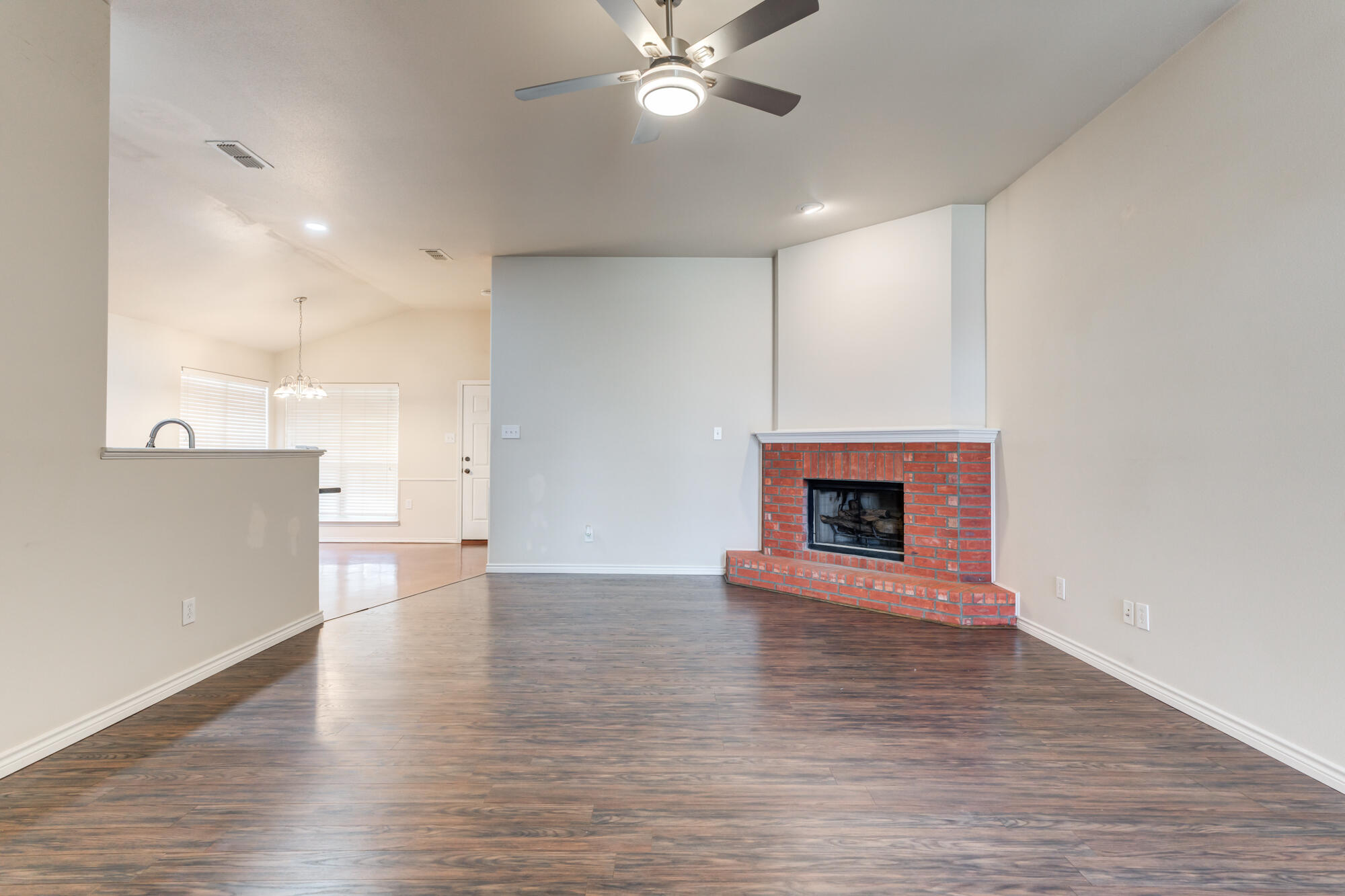 6555 92nd Street Lubbock, TX 79424 - Photo 5 of 43 DSC07750_1_2_3_4