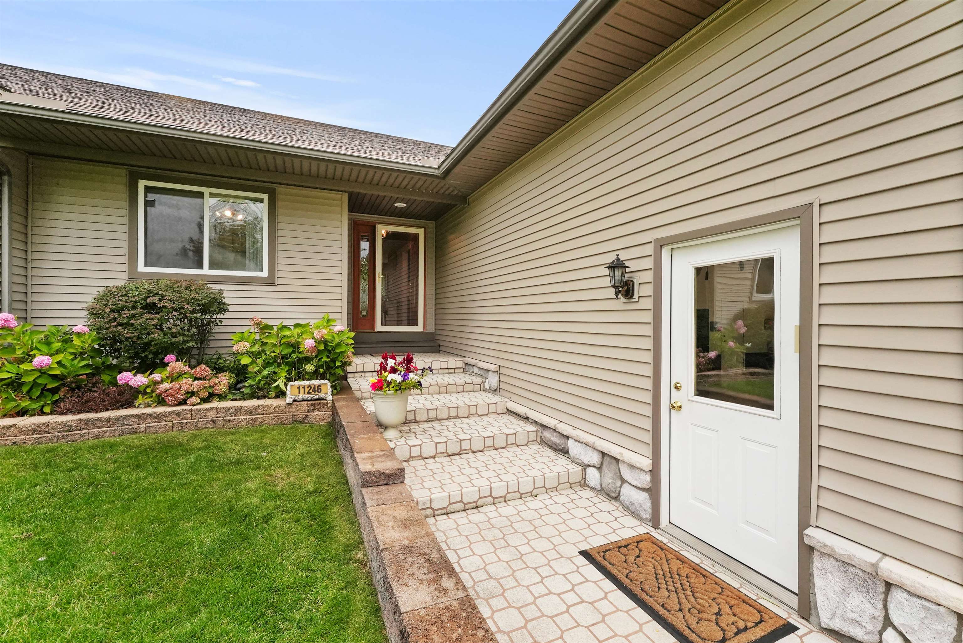 11246 Kings Point Road Alanson, MI 49706 - Photo 11 of 69 1930952-1BA8ADDC-60F7-4AE0-9D21-8AC22FAE8EF4.JPG