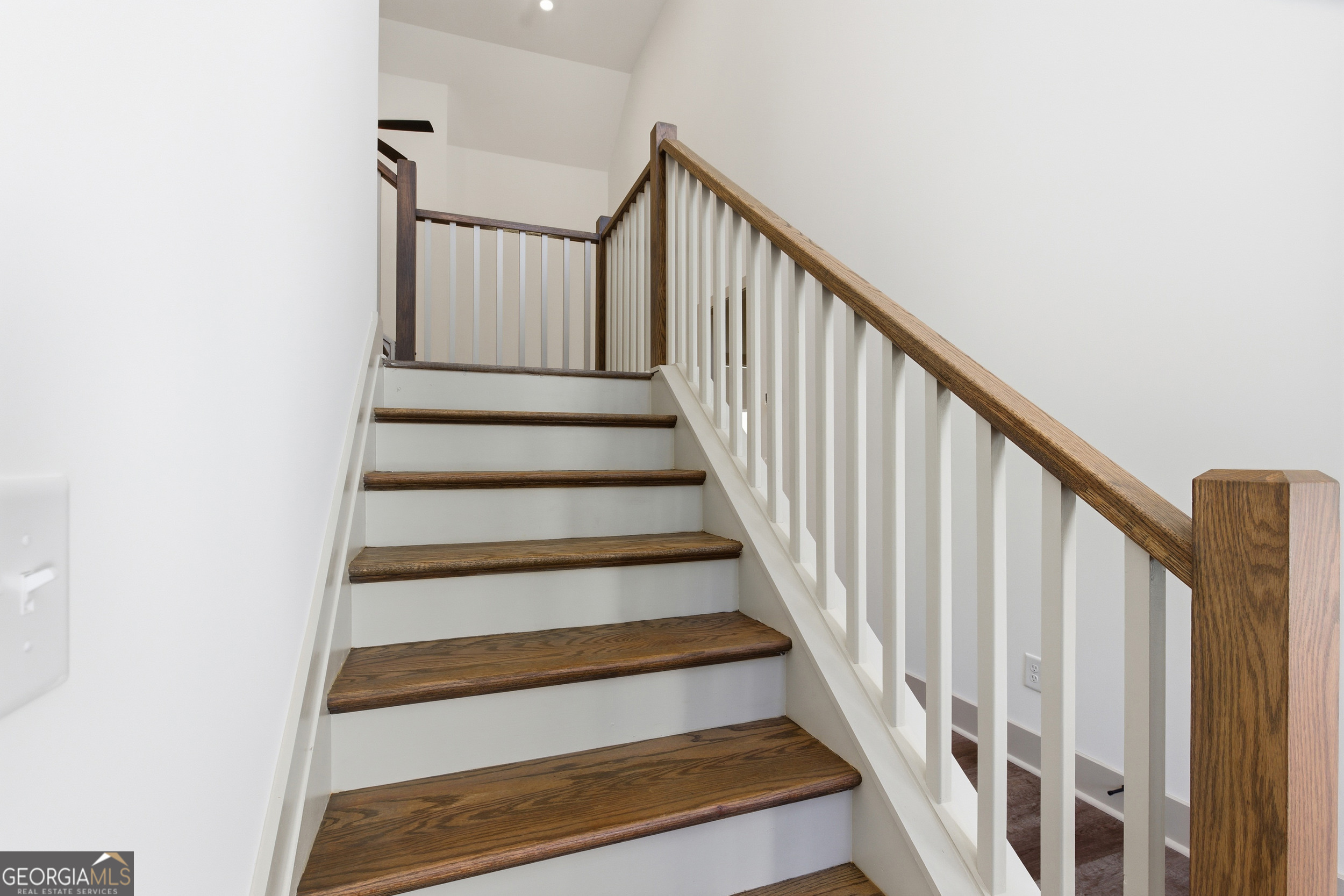 297 Ayers Creek Drive Toccoa, GA 30577 - Photo 32 of 51 a view of entryway