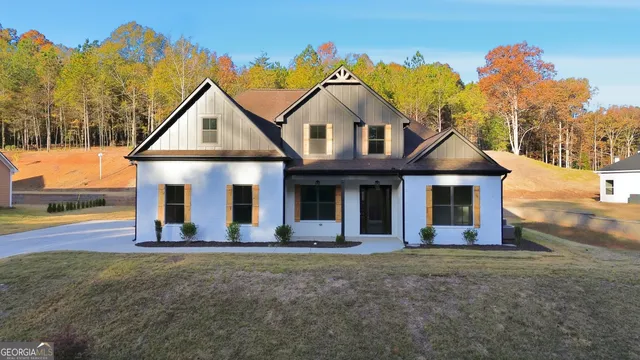 $469,900 | 297 Ayers Creek Drive, Toccoa, GA 30577