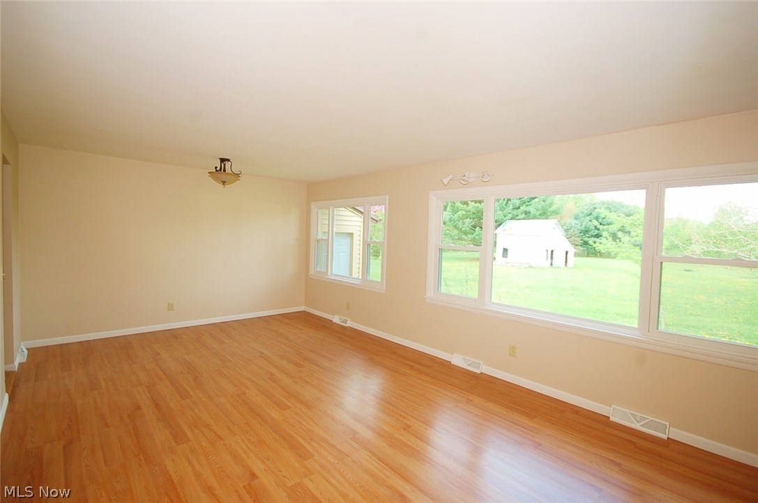 6493 Phillips Rice Road Cortland, OH 44410 - Photo 11 of 25 Gallery Image 11