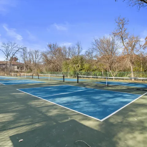 $650,000 | 521 Bristol Oak Court, Unit D, Fontana, WI 53125