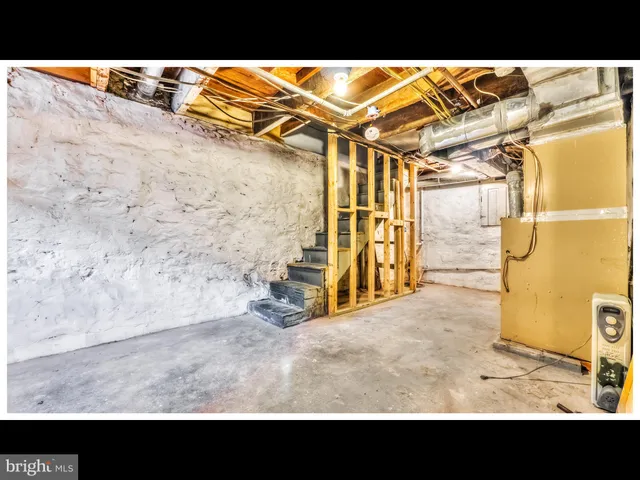 a black and white photo of a house