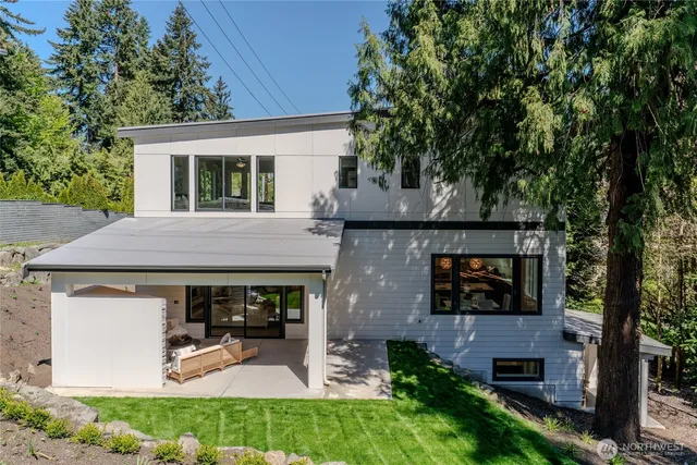 $4,599,950 | 955 103rd Avenue Southeast, Bellevue, WA 98004