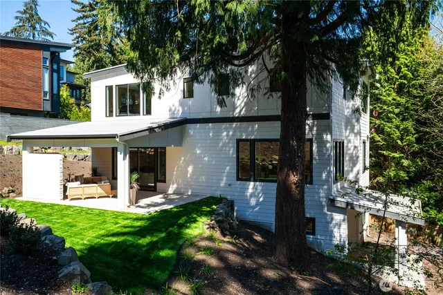 $4,599,950 | 955 103rd Avenue Southeast, Bellevue, WA 98004