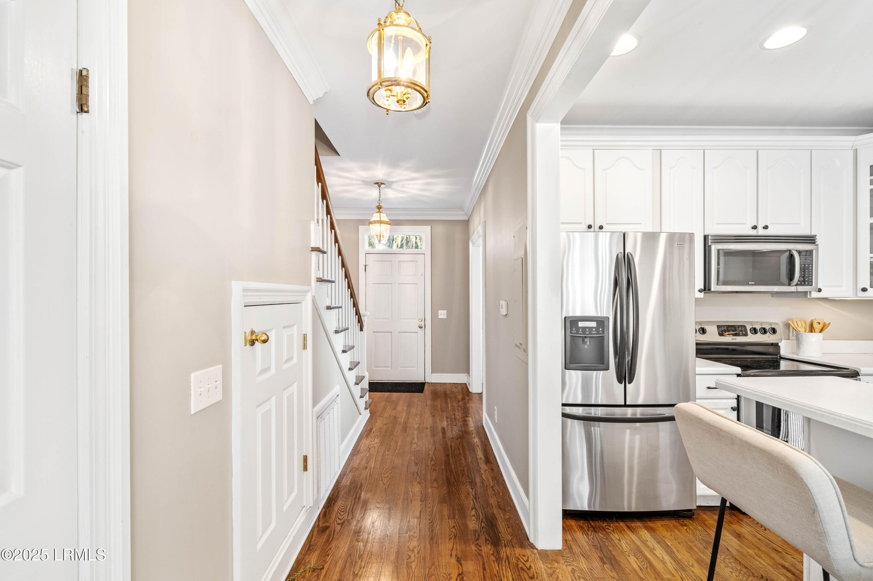 895 Ribaut Road, Unit 8 Beaufort, SC 29902 - Photo 12 of 48 Stainless appliances