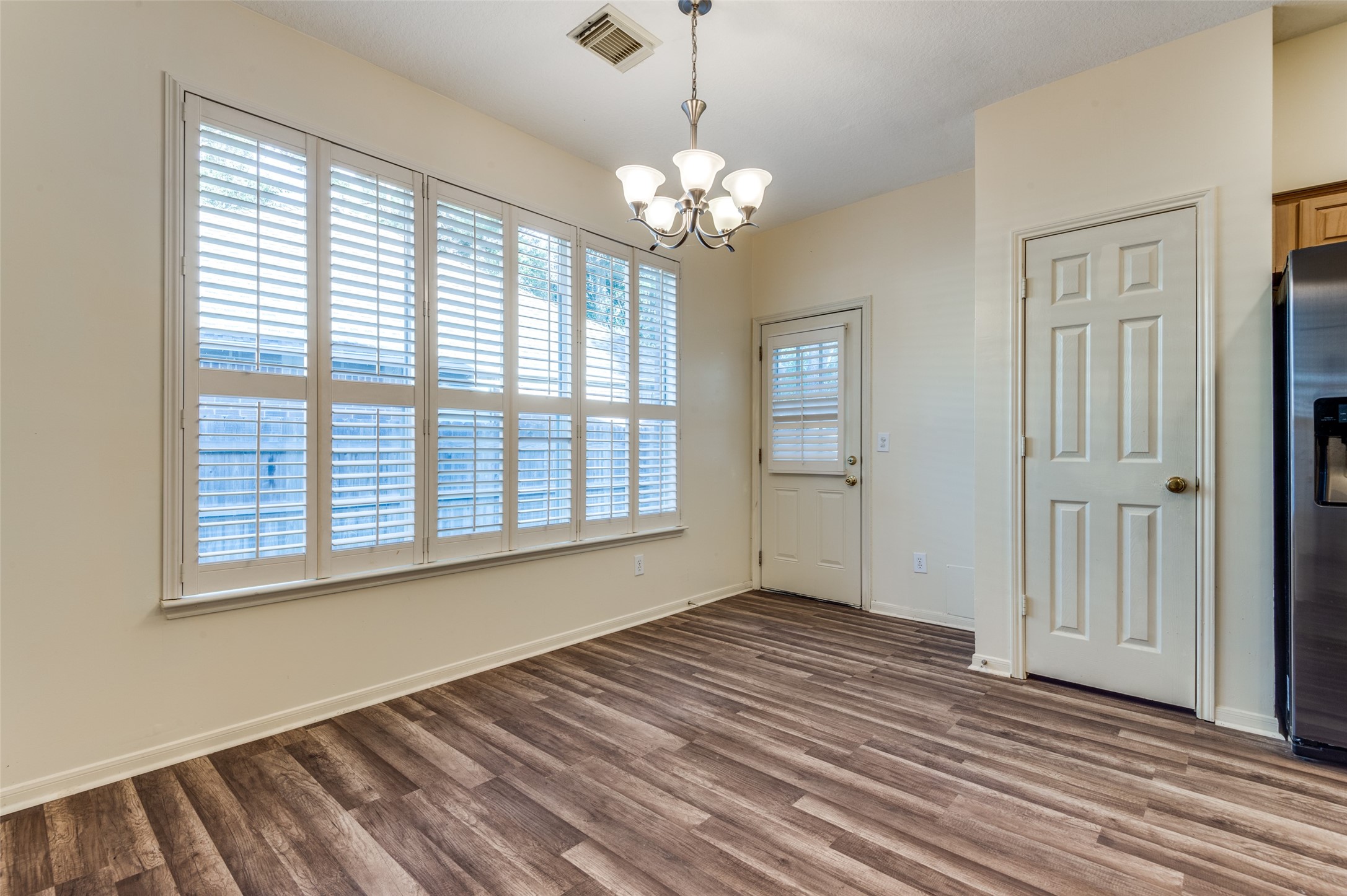 127 South Winterport Circle Spring, TX 77382 - Photo 12 of 25