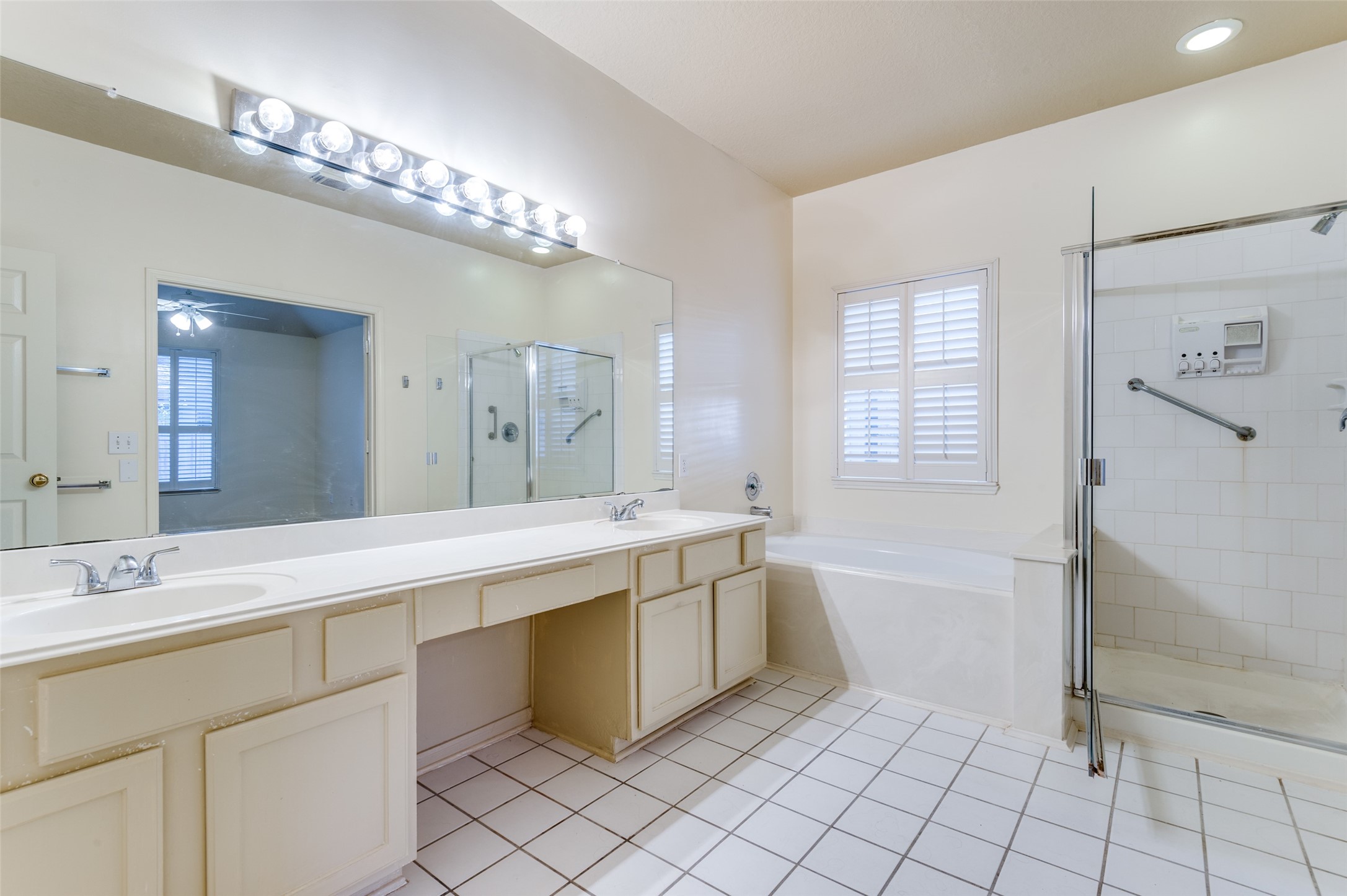 127 South Winterport Circle Spring, TX 77382 - Photo 16 of 25