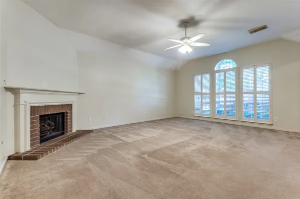 $2,350 | 127 South Winterport Circle, Spring, TX 77382