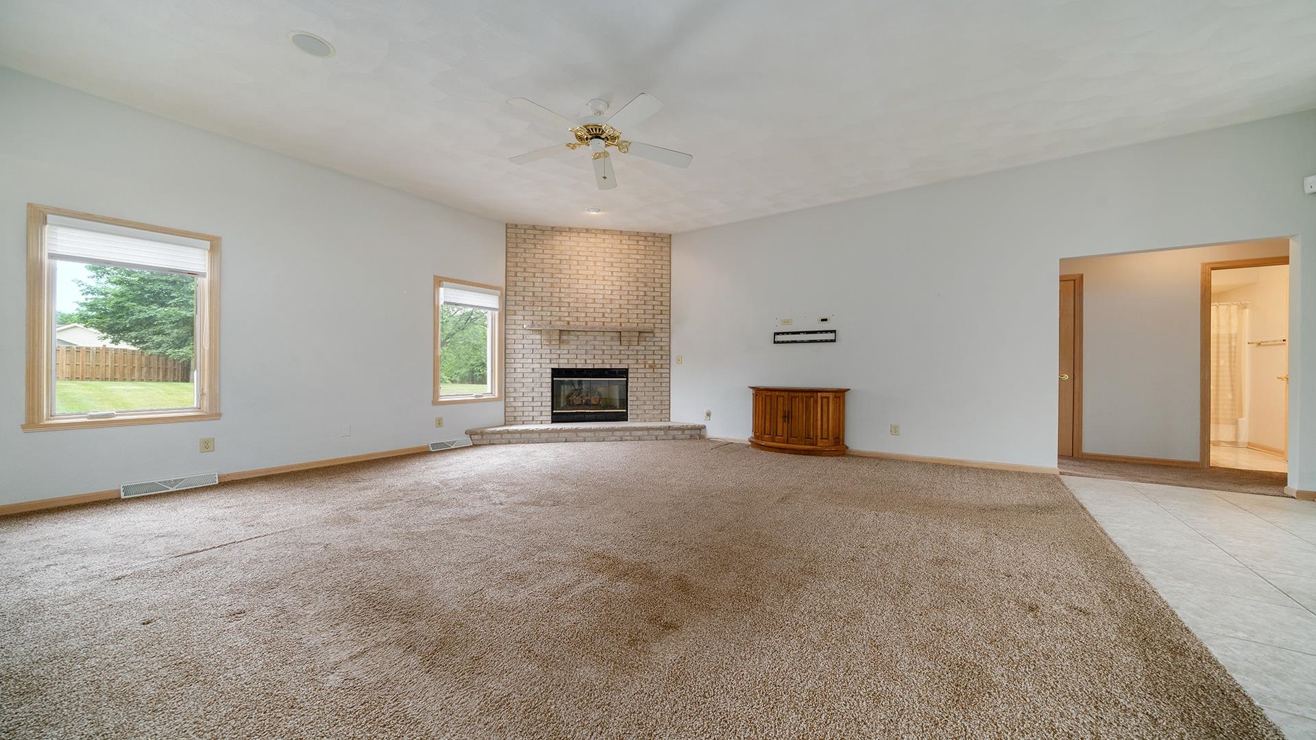 1126 Ingram Road Rockford, IL 61108 - Photo 8 of 35 Gallery Image 8