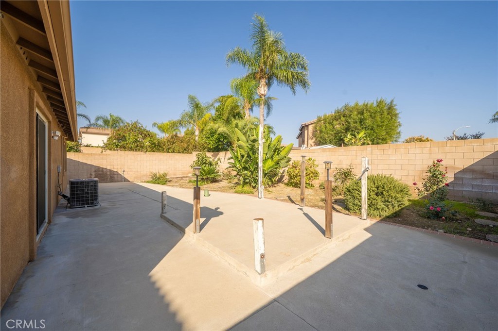 6361 Pintail Way Fontana, CA 92336 - Photo 21 of 32 a view of a balcony with an ocean view