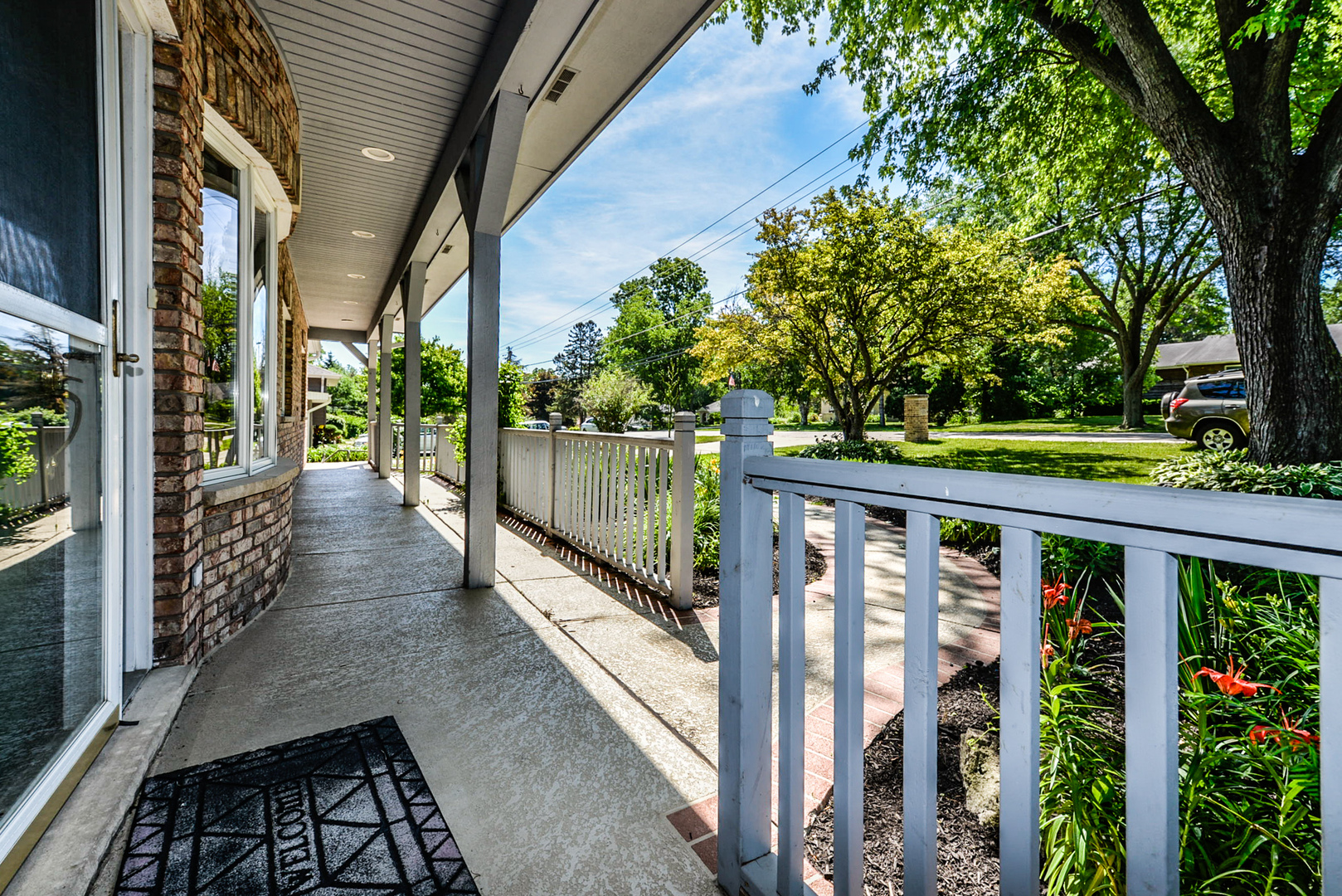 624 Riedy Road Lisle, IL 60532 - Photo 3 of 68