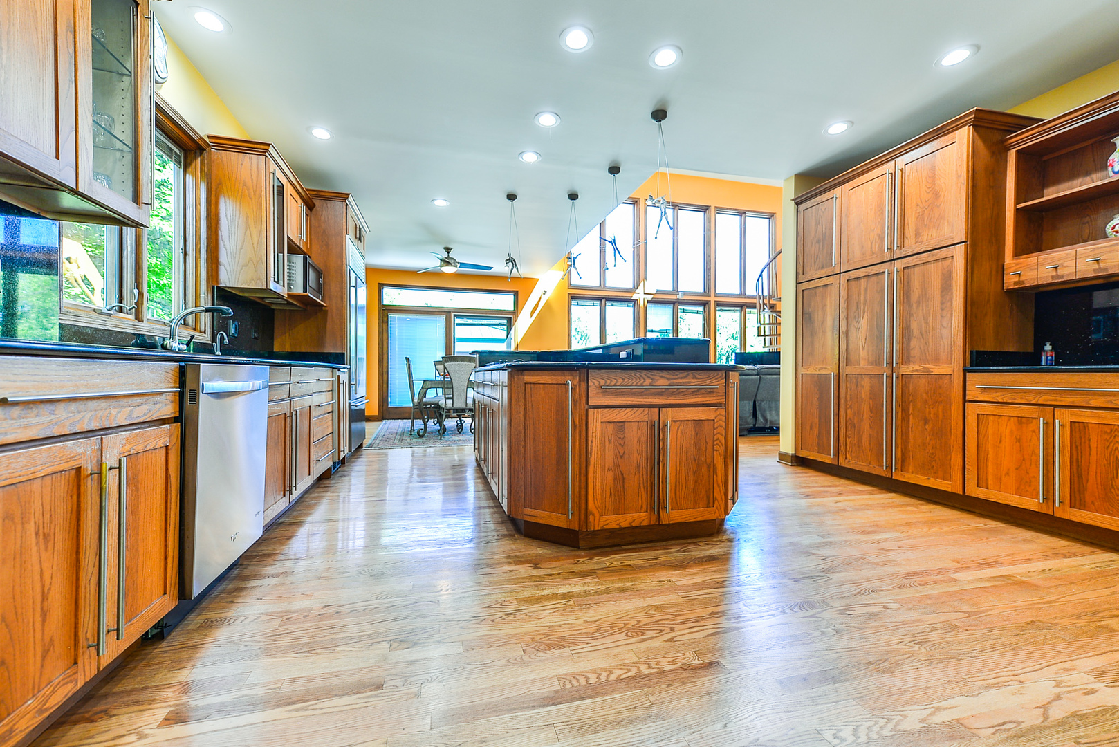 624 Riedy Road Lisle, IL 60532 - Photo 6 of 68