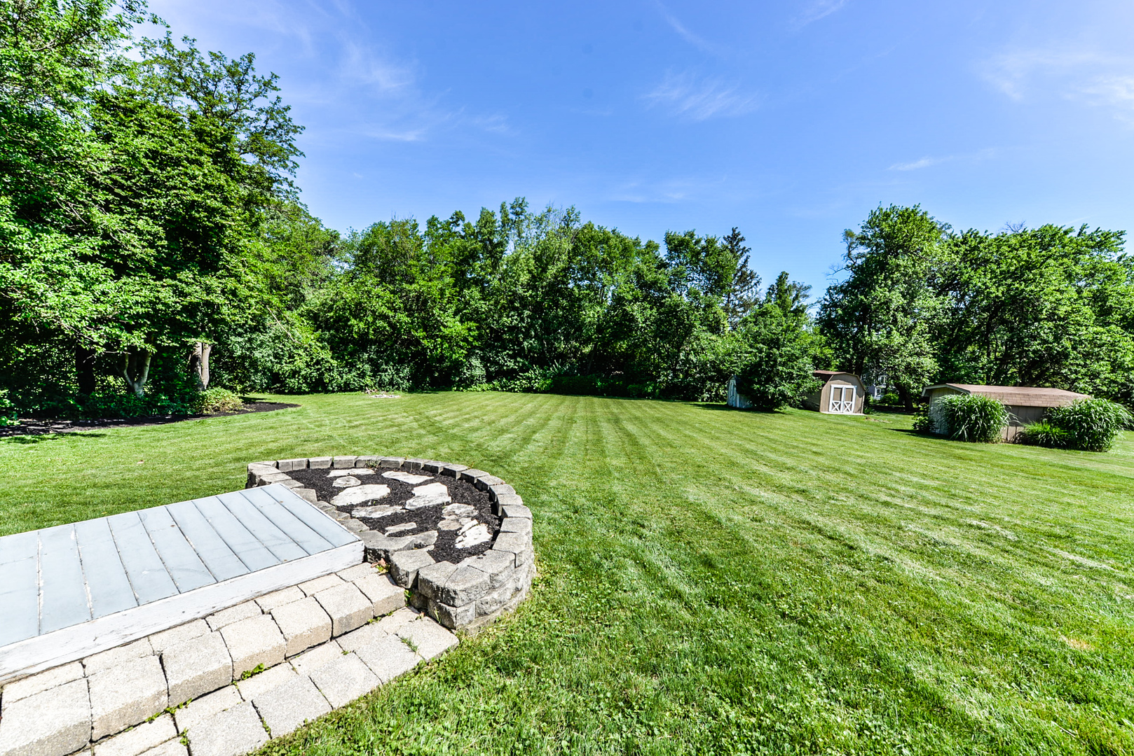 624 Riedy Road Lisle, IL 60532 - Photo 62 of 68 a view of a garden with an outdoor space
