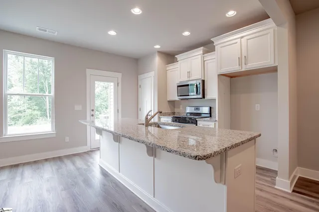 $245,000 | 374 Hague Drive, Duncan, SC 29334