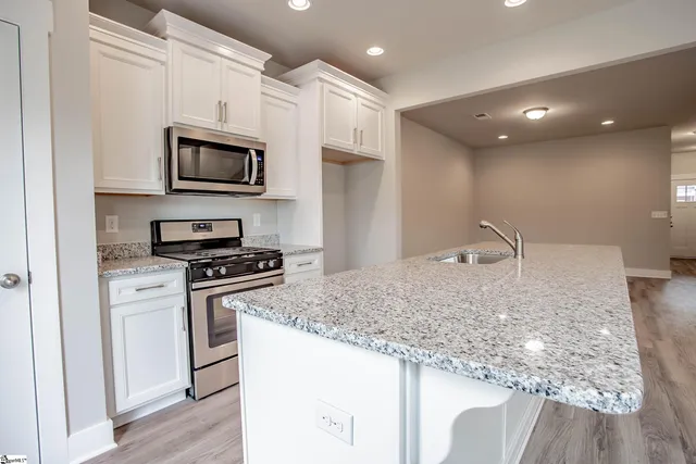 $245,000 | 374 Hague Drive, Duncan, SC 29334