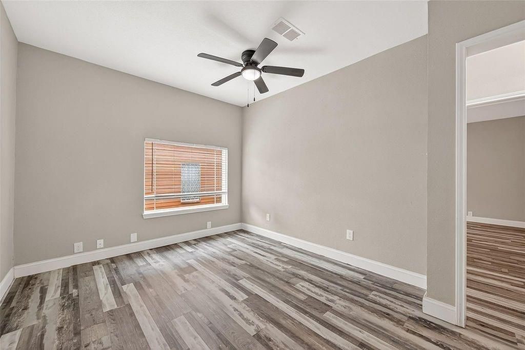 1511 Scharpe Street, Unit 2 Houston, TX 77023 - Photo 14 of 27 Gallery Image 14