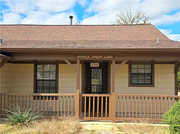 $415,000 | 219 Ripple Creek Lane, Somerville, TX 77879