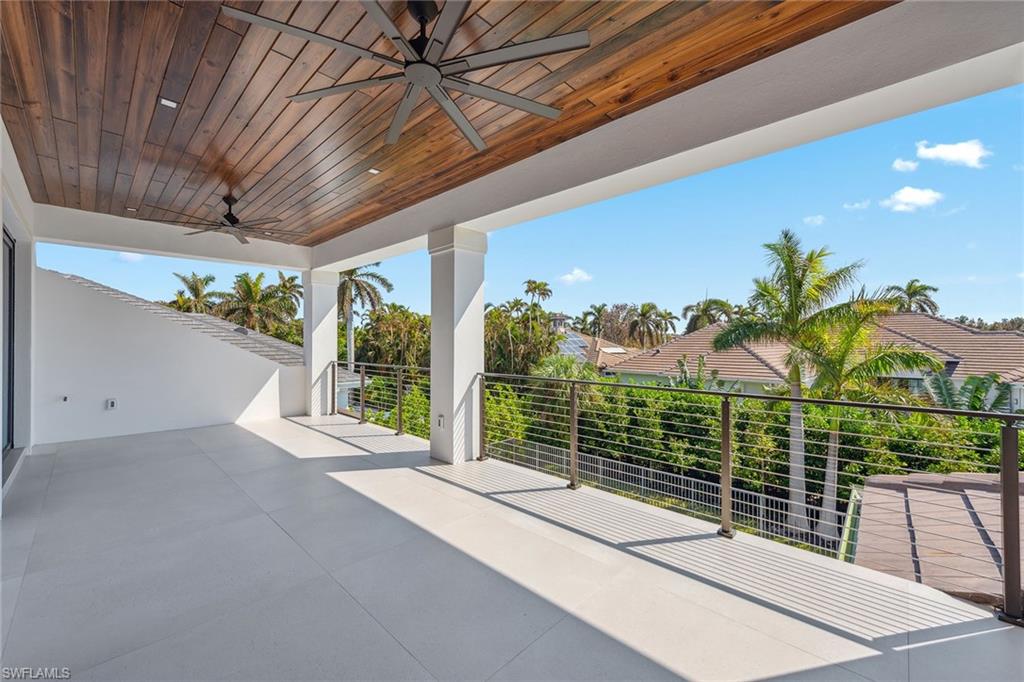 3280 Crayton Road Naples, FL 34103 - Photo 29 of 37