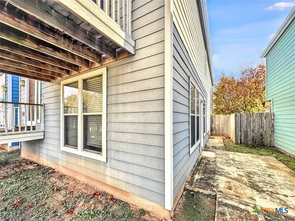 $950 | 338 Trestle Tree, Unit C, San Marcos, TX 78666