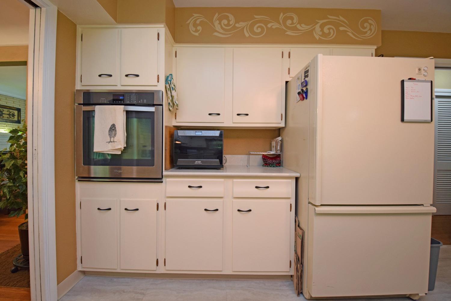 7370 Drake Road Cincinnati, OH 45243 - Photo 15 of 38