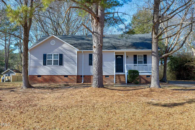 a house view with a outdoor space