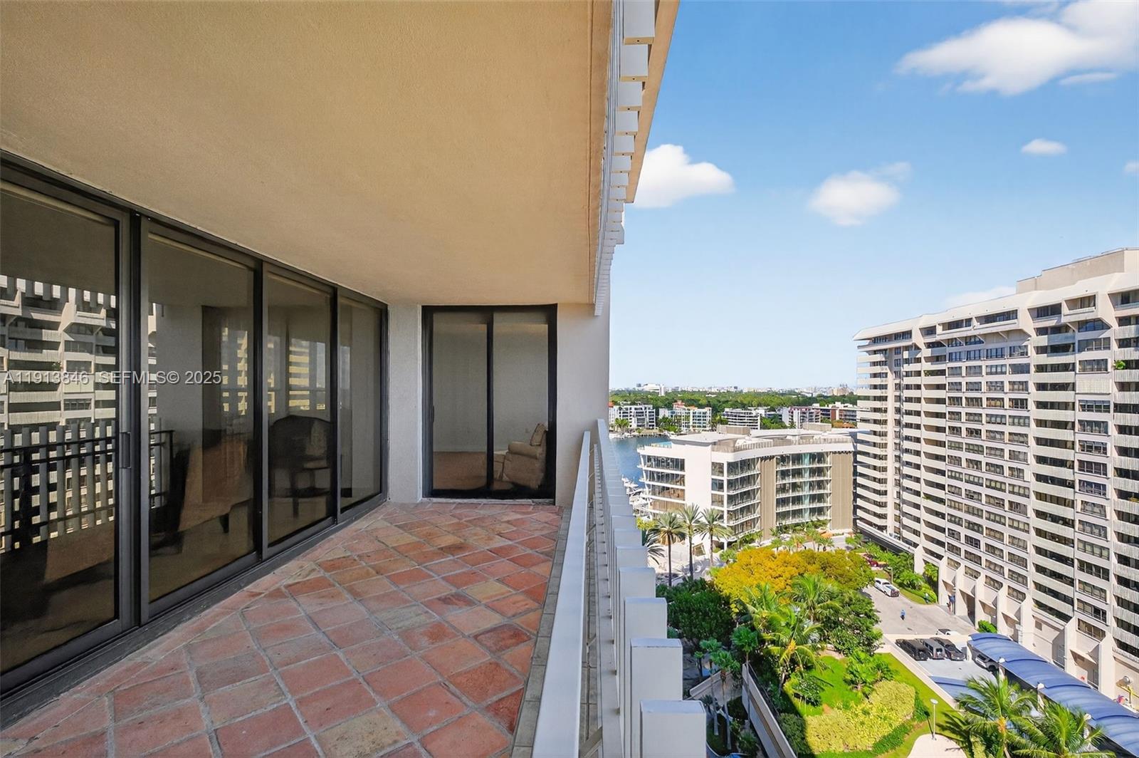 2 Grove Isle Drive, Unit B1505 Miami, FL 33133 - Photo 31 of 51