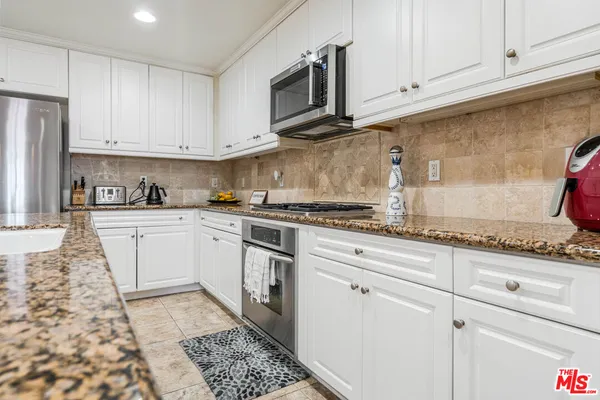 $1,295,000 | 12975 Agustin Place, Unit 333, Playa Vista, CA 90094