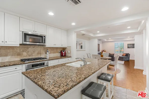 $1,295,000 | 12975 Agustin Place, Unit 333, Playa Vista, CA 90094