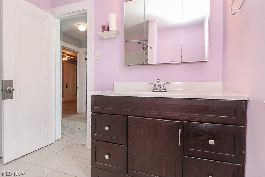 1123 Gordon Road Lyndhurst, OH 44124 - Photo 24 of 34