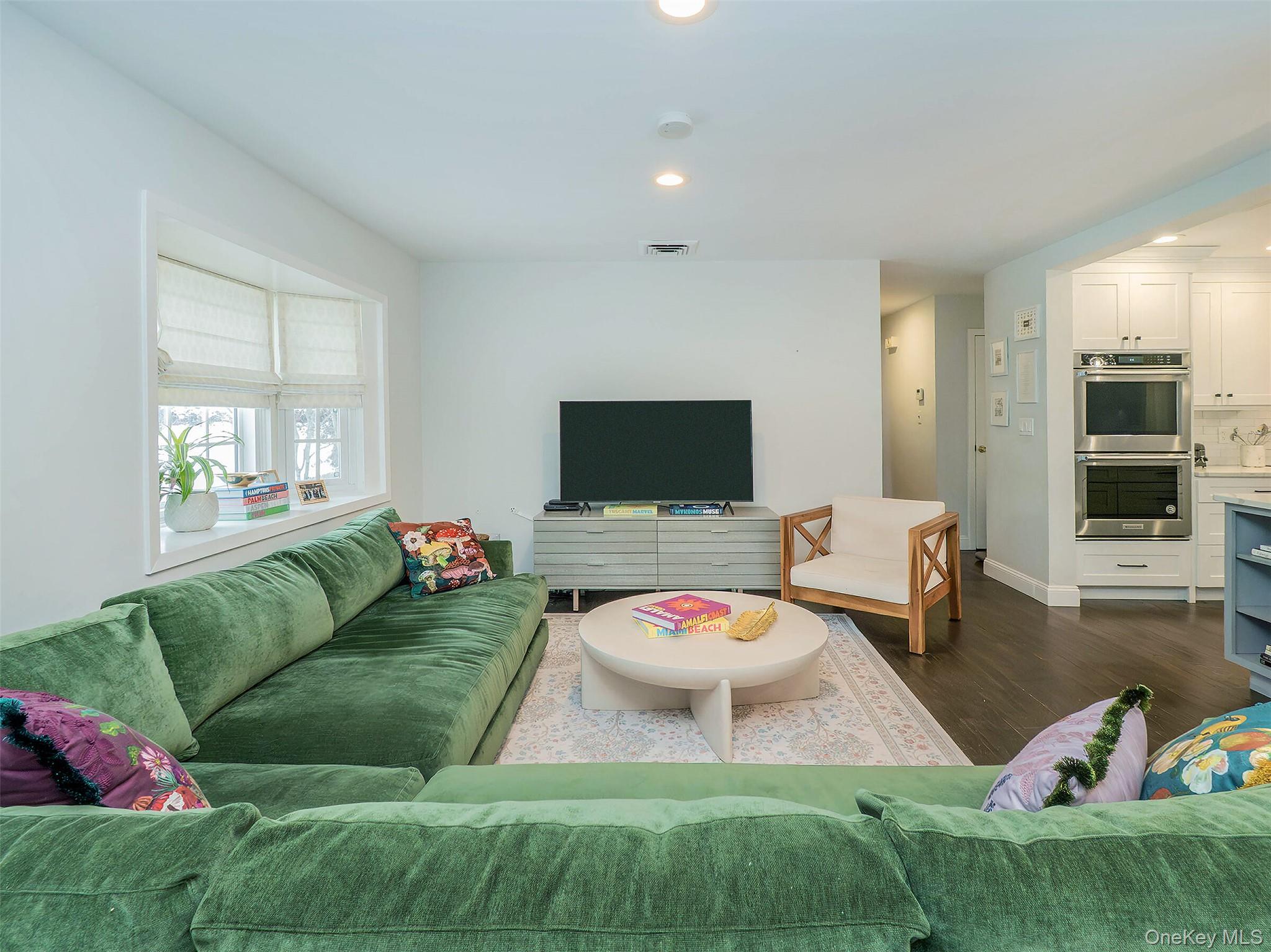 16 Underhill Road Glen Head, NY 11545 - Photo 11 of 30