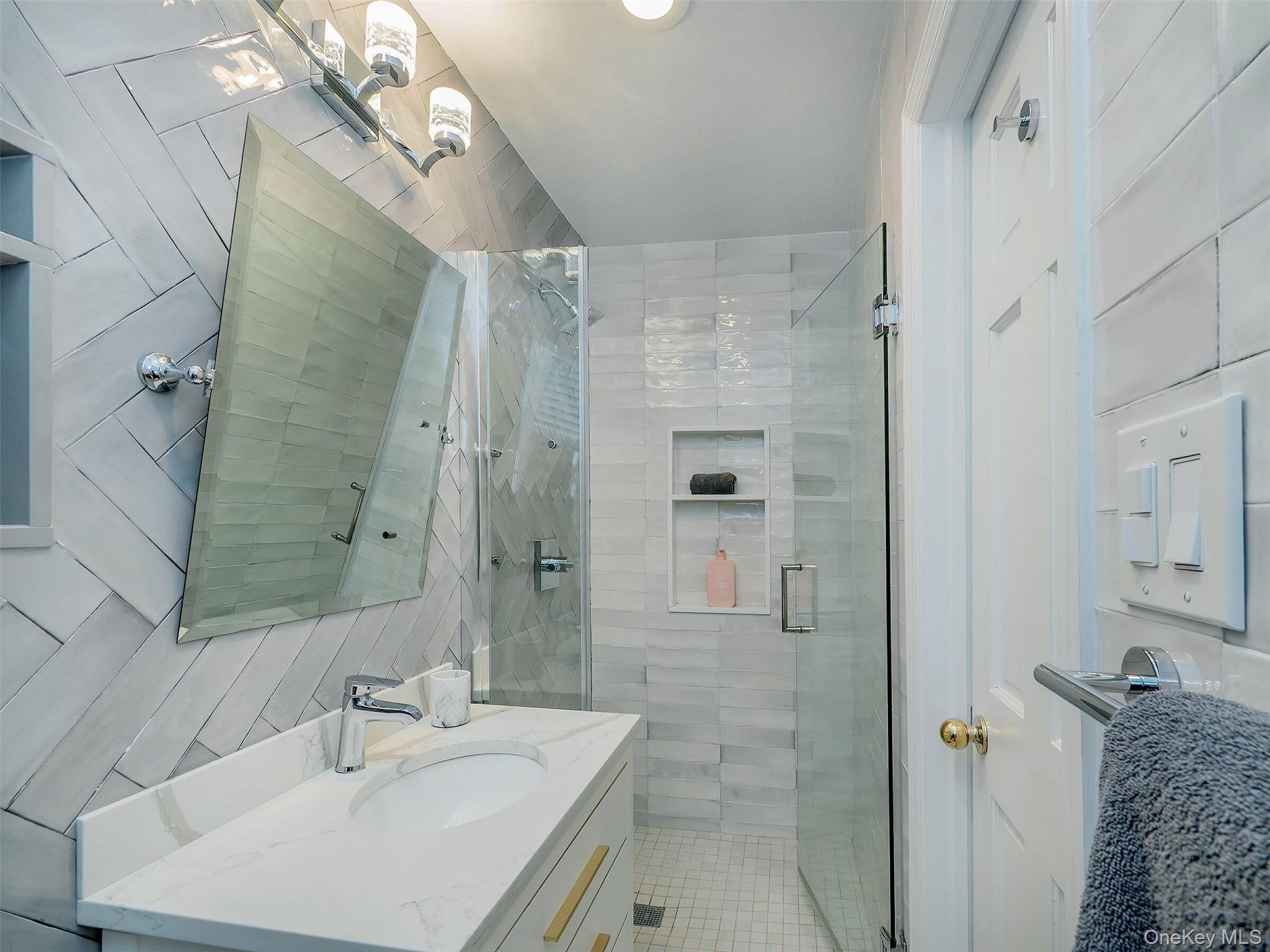 16 Underhill Road Glen Head, NY 11545 - Photo 20 of 30 Renovated en-suite bath