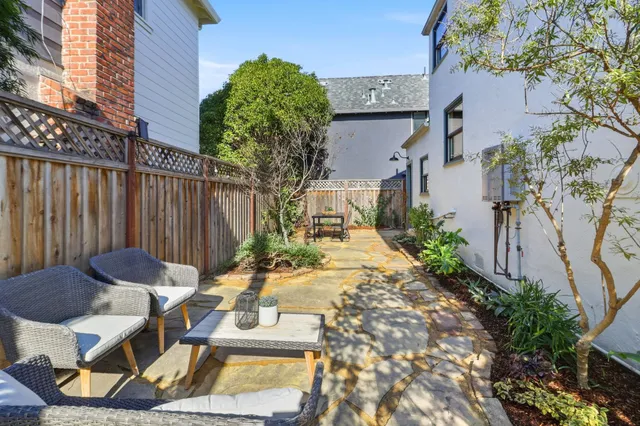 $949,000 | 1564 Sacramento Street, Berkeley, CA 94702