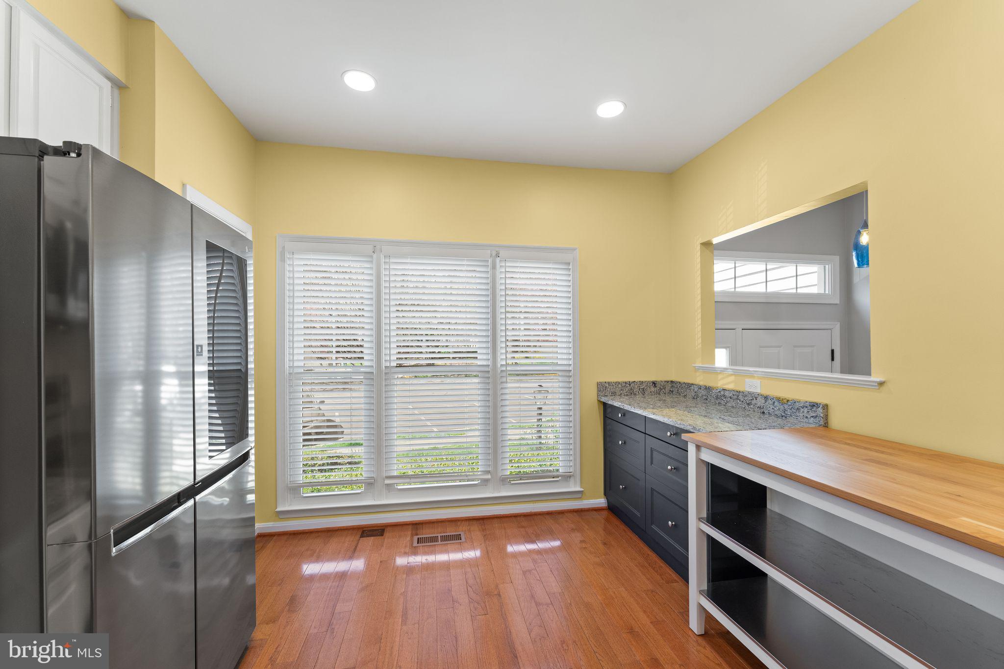 1227 Weatherstone Court Reston, VA 20194 - Photo 12 of 70 Kitchen