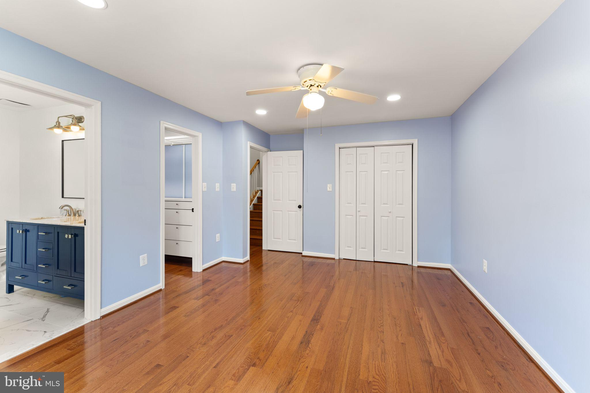 1227 Weatherstone Court Reston, VA 20194 - Photo 27 of 70 Primary Bedroom