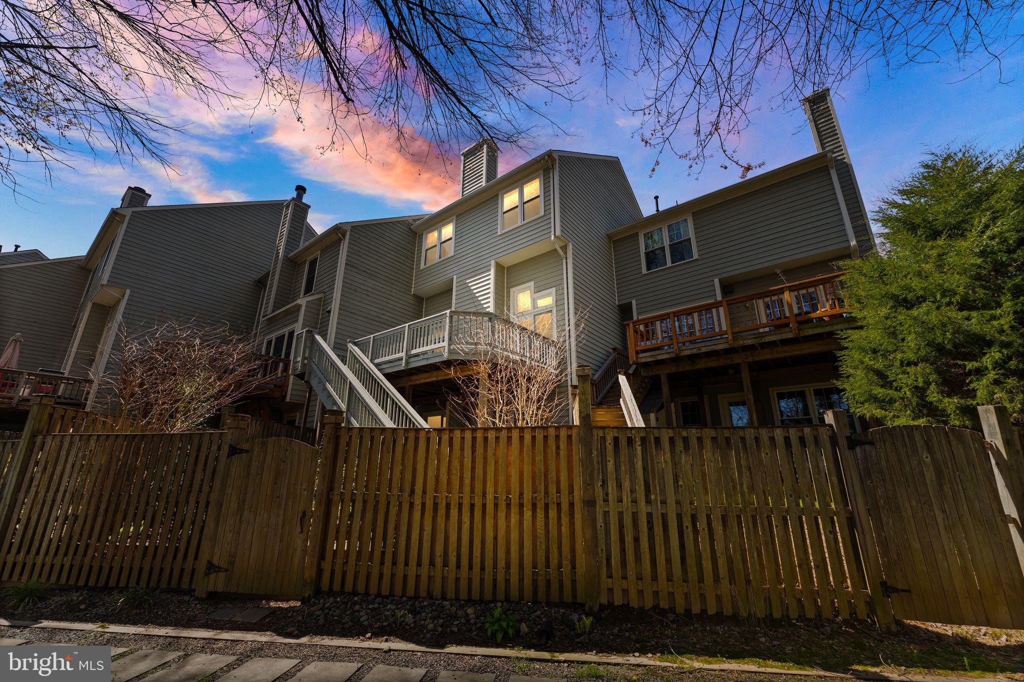1227 Weatherstone Court Reston, VA 20194 - Photo 58 of 70 Exterior Rear