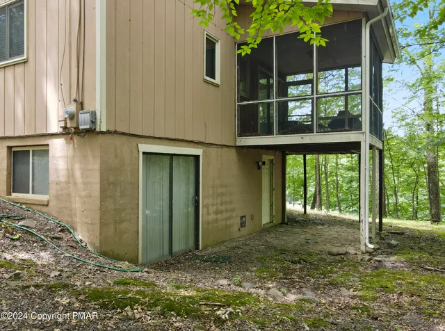 a view of outdoor space yard and porch