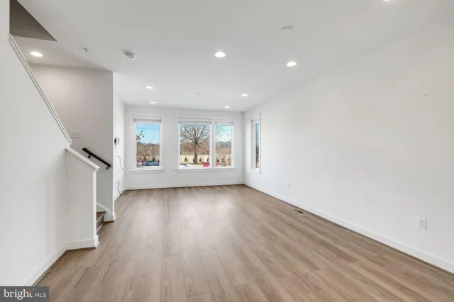 $4,000 | 16560 Crabbs Branch Way, Rockville, MD 20855